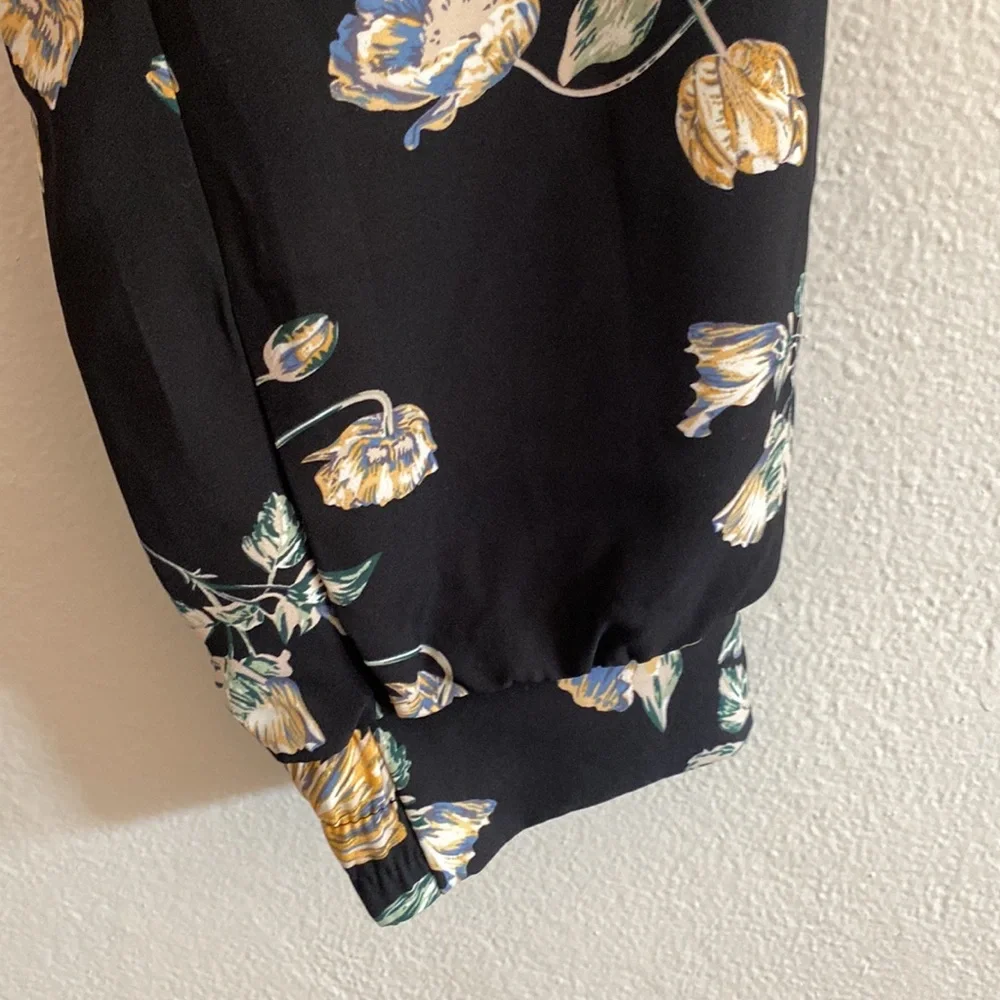 Black Floral joggers , XL - Picture 5 of 9